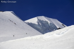 Scialpinisti verso la punta San Matteo m 3678 sul ghiacciaio dei Forni