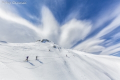 Scialpinisti verso il pizzo Mellasc in val Vedrano