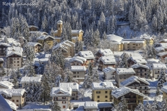 Campodolcino m 1071 nel nevoso inverno del 2014
